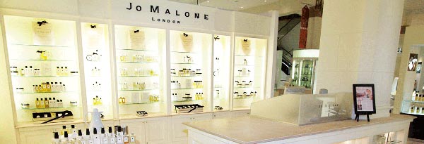 英國(guó)祖馬龍專賣點(diǎn)展柜SI設(shè)計(jì)06